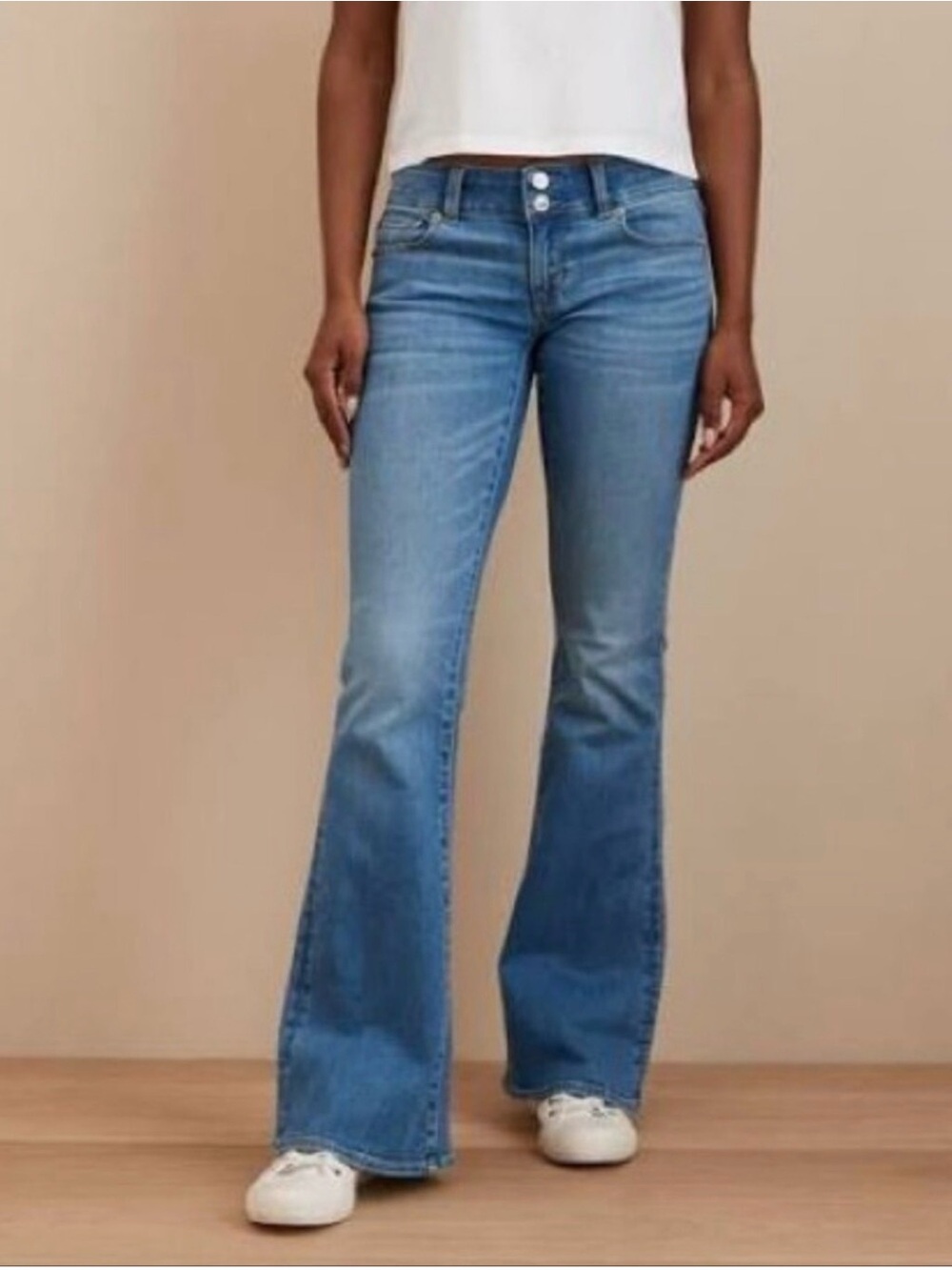 American Eagle Outfitters Artist Bootcut Jean Low-rise 2009 Deep Wash Size 4